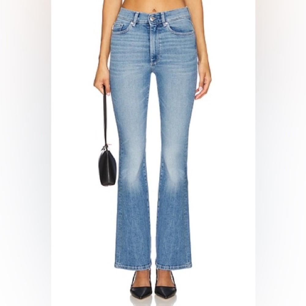Oriana High Rise Straight Leg Jeans in Color Highland